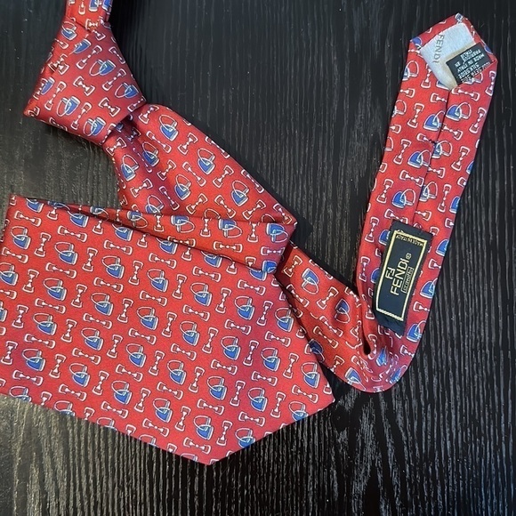 Vintage Fendi Silk Printed Tie Red Blue - Picture 3 of 10